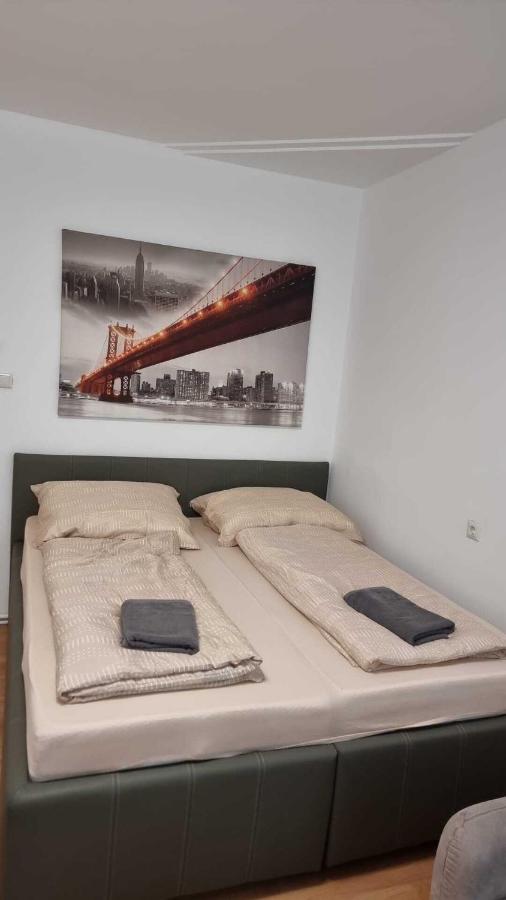 Premier Triple Room Mz Вена Экстерьер фото